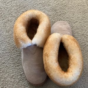 Old Friend Brand outdoor Slippers size 8
